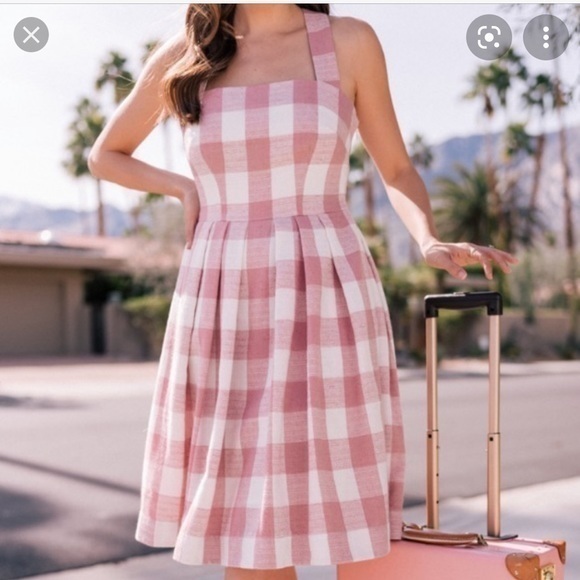 Gal Meets Glam Dresses & Skirts - Get your Barbie on with this Gal meets Glam collection Polly dress